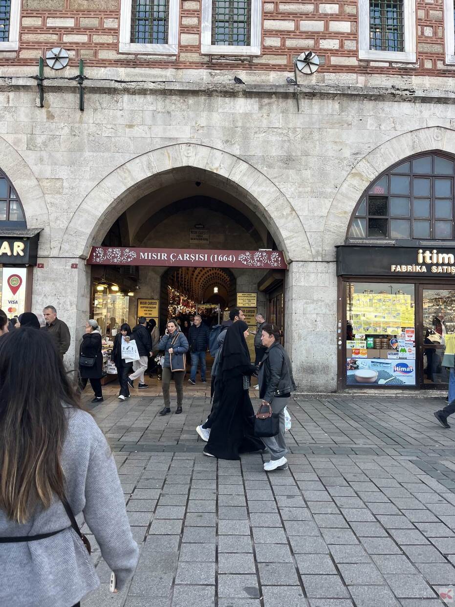 Istanbul-2411022